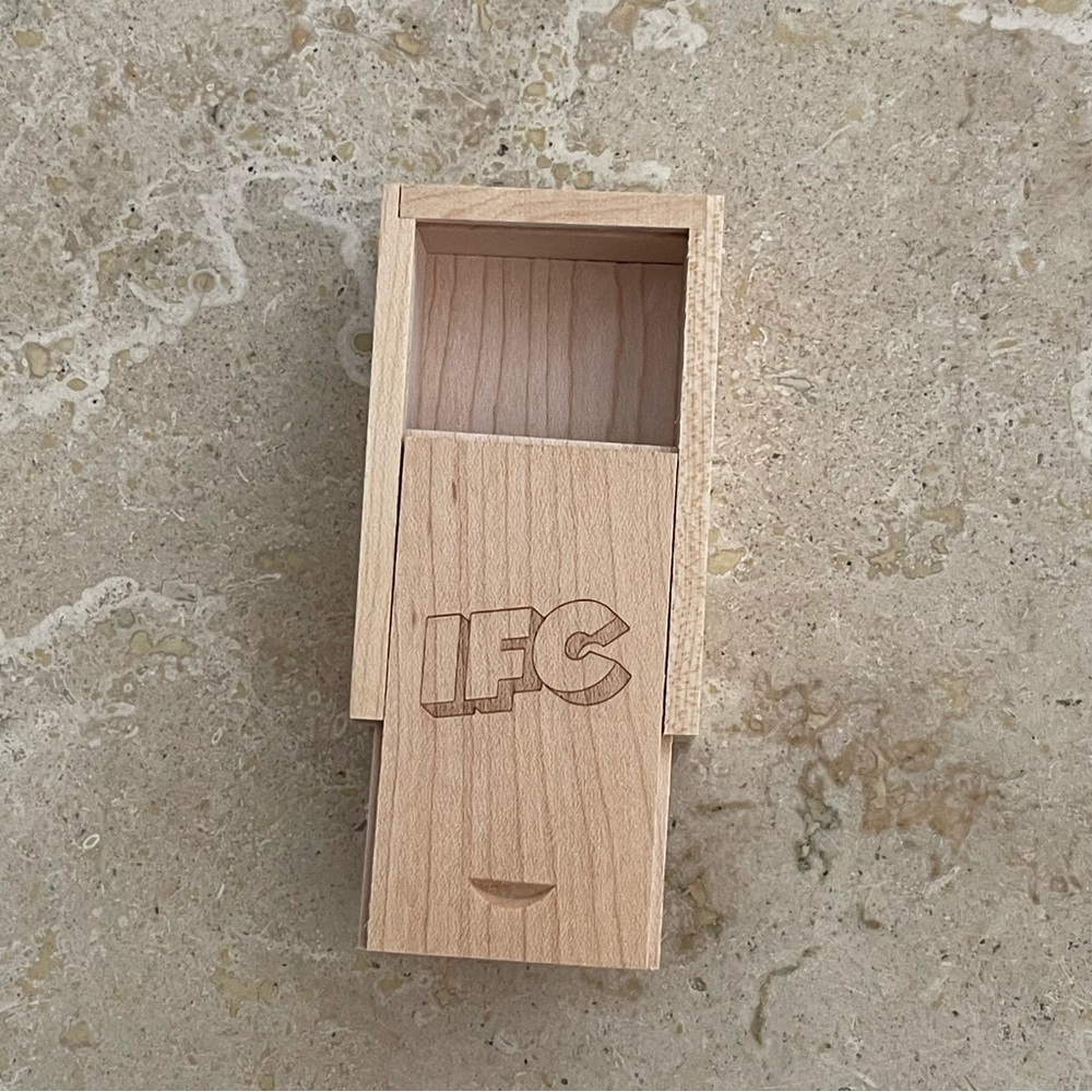NWOT Portlandia Branded Wooden Holder - Picture 5 of 7